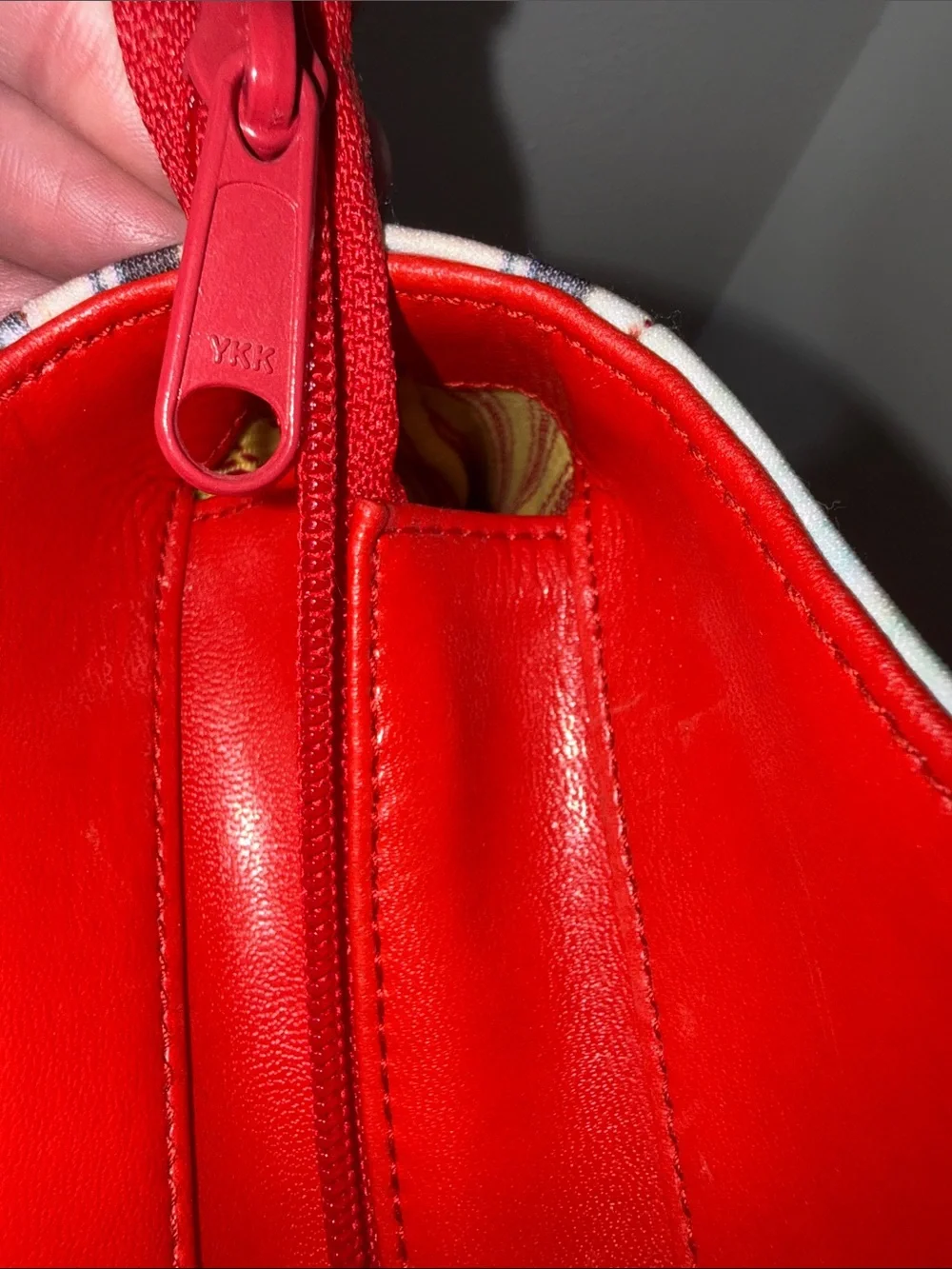 Isabella Fiore Y2K Husband Shopping gossip girls vintage tote